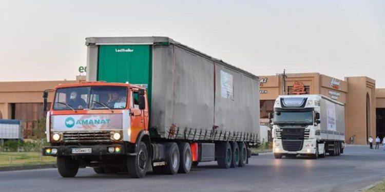 ТҮРКІСТАННАН ҚОСТАНАЙҒА 72 ТОННА ГУМАНИТАРЛЫҚ КӨМЕК ЖӨНЕЛТІЛДІ