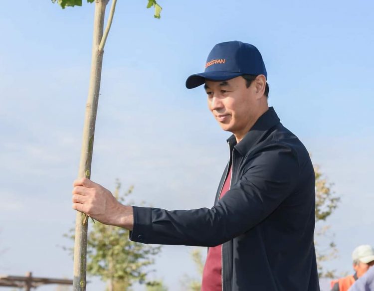 ТҮРКІСТАНДА ОБЛЫС ӘКІМІНІҢ ҚАТЫСУЫМЕН ТАЗАЛЫҚ АКЦИЯСЫ ӨТТІ