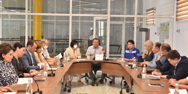 ШЫМКЕНТТІК  МЕДИЦИНА ҚЫЗМЕТКЕРЛЕРІНІҢ ЖОЛДАУҒА ҚАТЫСТЫ ПІКІРІ