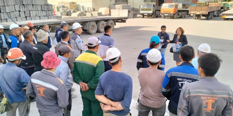 Шымкент : Сыбайлас жемқорлықтың алдын алу мақсатында индустриалды аймақта жиын өтті