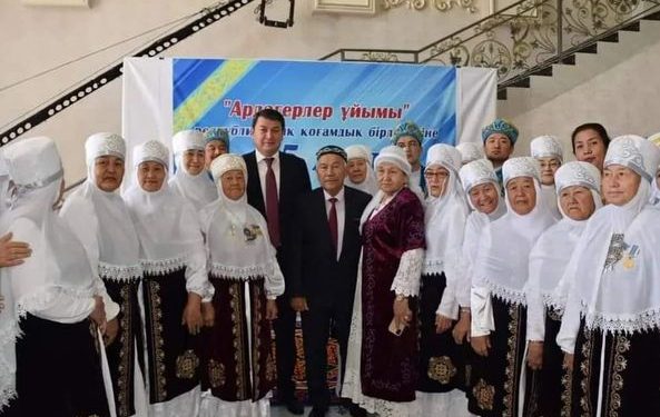 ТҮРКІСТАН ҚАЛАСЫНДА АРДАГЕРЛЕР АРДАҚТАЛДЫ