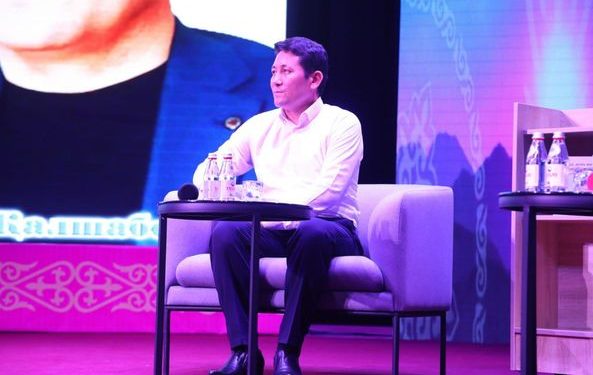 ТҮРКІСТАНДА АБАЙ ҚАЛШАБЕКПЕН КЕЗДЕСУ ӨТТІ