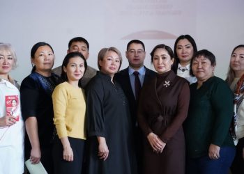 Қарақат Әбден еңбек ұжымдарымен жүздесті