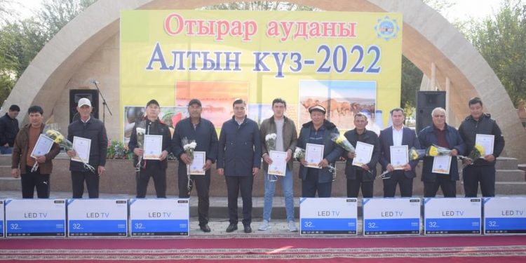 Отырар: «Алтын күз – 2022» жәрмеңкесі өтті