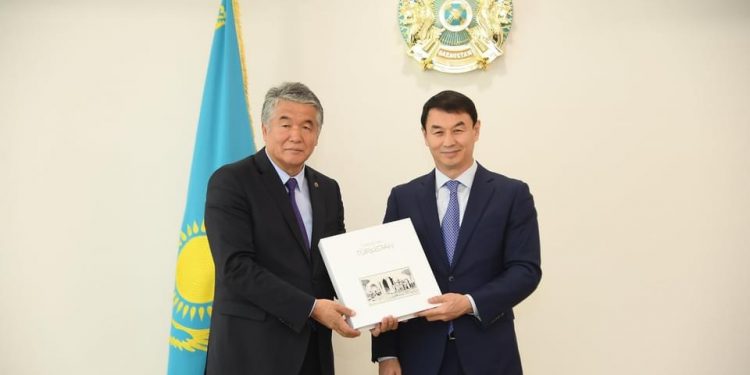 ДАРХАН САТЫБАЛДЫ ТҮРКСОЙ ҰЙЫМЫНЫҢ БАС ХАТШЫСЫМЕН КЕЗДЕСТІ