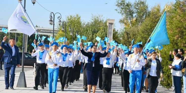 Түркістан: Ордабасыда «Менің республикам — менің Қазақстаным»» атты мерекелік шара өтті
