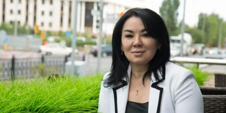 САЛТАНАТ ТҰРСЫНБЕКОВА ПРЕЗИДЕНТТІККЕ КАНДИДАТ РЕТІНДЕ ҰСЫНЫЛДЫ