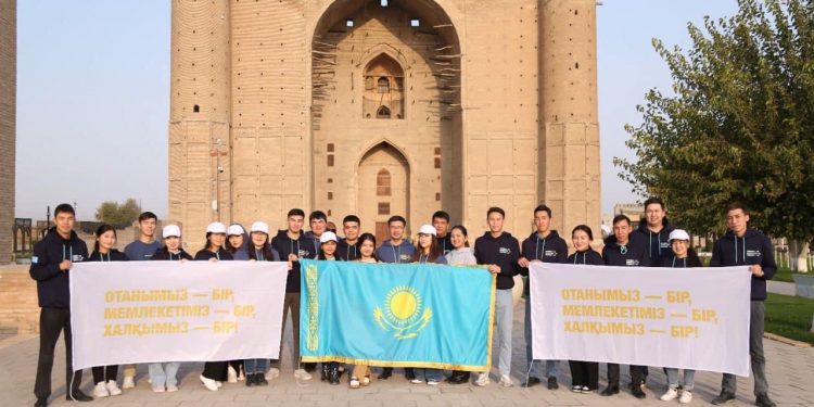 ТҮРКІСТАНДЫҚ РУХТАСТАРДЫҢ НАСИХАТ ЖҰМЫСТАРЫ ҚАРҚЫНДЫ