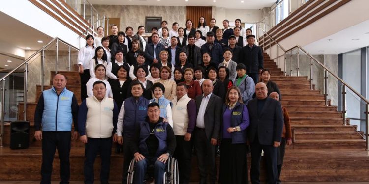 ХАЛЫҚТЫҚ КОАЛИЦИЯ ӨКІЛДЕРІ МӘДЕНИЕТ САЛАСЫНЫҢ ҚЫЗМЕТКЕРЛЕРІМЕН КЕЗДЕСТІ