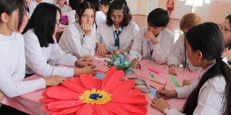 Түлкібас: “Қыз тәрбиесі – ұлт тәрбиесі” тренингі өтті