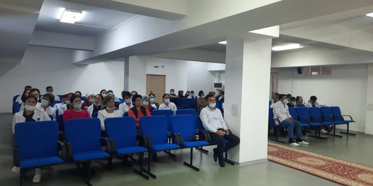 Шымкенттік дәрігерлер үздік иммунологтармен тәжірибе алмасты