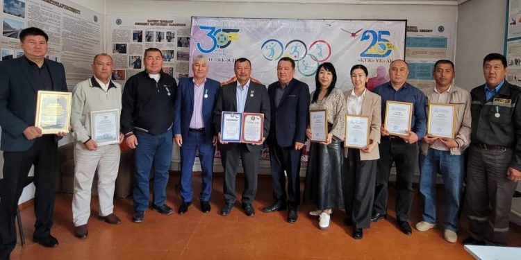 Шымкентте теміржол саласының үздіктері марапатталды