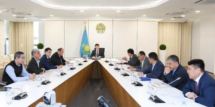 ТҮРКІСТАНДА «ТҮРКІ ӘЛЕМІНІҢ ОРТАЛЫҒЫ» НЫСАНЫНЫҢ ТҰЖЫРЫМДАМАСЫН ӘЗІРЛЕУ ЖӨНІНДЕ МӘЖІЛІС ҰЙЫМДАСТЫРЫЛДЫ