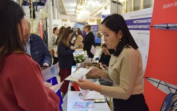 Шымкентте жүйке жүйесі ауруларының проблемалары талқыланды