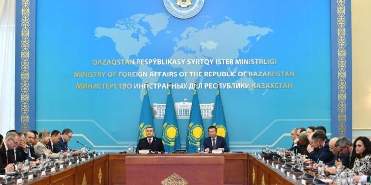 Шетелдік дипломаттар Қазақстан Президентінің сайлауына дайындық барысымен танысты