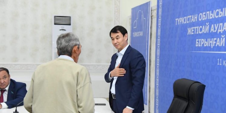 ТҮРКІСТАН: ДАРХАН САТЫБАЛДЫ ҚҰҚЫҚ ҚОРҒАУ ОРГАНДАРЫНЫҢ БАСШЫЛАРЫМЕН БІРЫҢҒАЙ ҚАБЫЛДАУ ӨТКІЗДІ