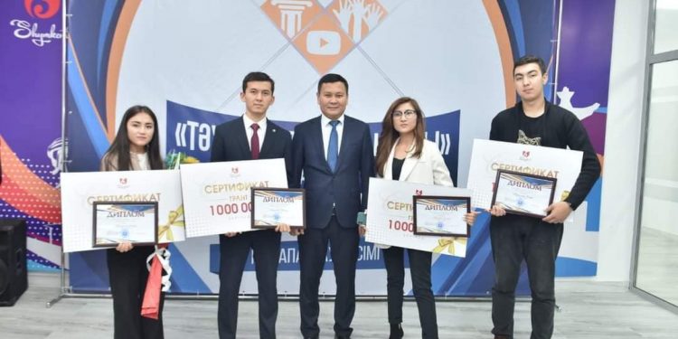 В Шымкенте награждены победители гранта  «Тәуелсіздік ұрпақтары»