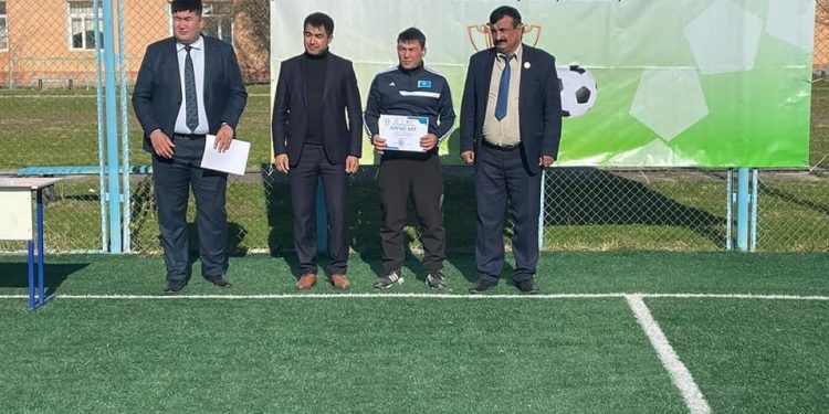 Түркістан облысы әкімінің кубогы үшін шағын футболдан дәстүрлі облыстық аймақтық жарыс өтті