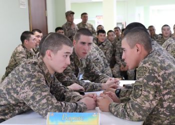 Шымкентте сарбаздар зияткерлік ойын өткізді