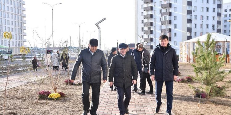 Благоустройство территории «Шымсити» продолжается