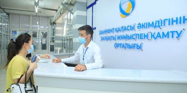 Шымкентте биыл 11 мыңнан астам азамат тұрақты жұмысқа ораналасты