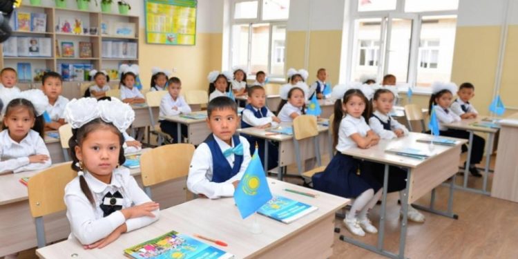 ҮШ АУЫСЫМДЫ МЕКТЕП ЕНДІ БОЛМАЙДЫ