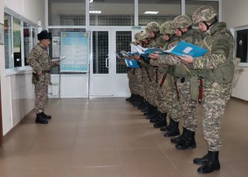 Шымкенттегі сарбаз дабылмен көтерілді