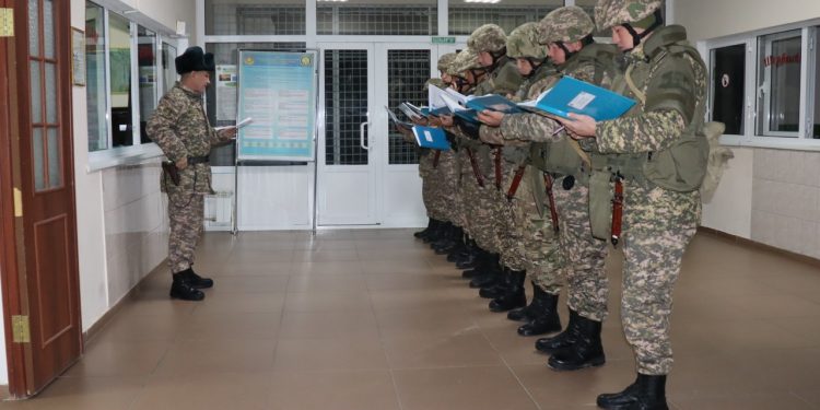 Шымкенттегі сарбаз дабылмен көтерілді