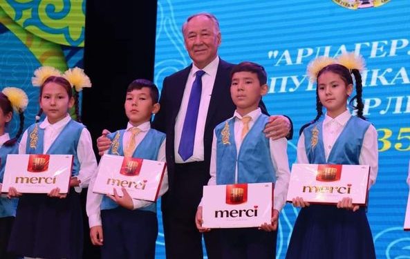 ТҮРКІСТАНДА «АРДАГЕРЛЕР ҰЙЫМЫ» ҚОҒАМДЫҚ БІРЛЕСТІГІНІҢ 35 ЖЫЛДЫҒЫ ТОЙЛАНДЫ