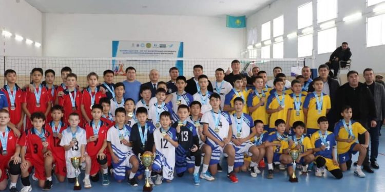 ТҮРКІСТАН: ТҮЛКІБАСТЫҚ ЖАС ВОЛЕЙБОЛШЫЛАР ЕЛ ЧЕМПИОНАТЫНДА ЖҮЛДЕЛІ ОРЫНҒА ИЕ БОЛДЫ