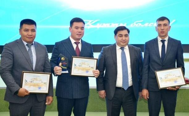 Түркістандық әкім еліміздегі ең үздік ауыл әкімі атанды