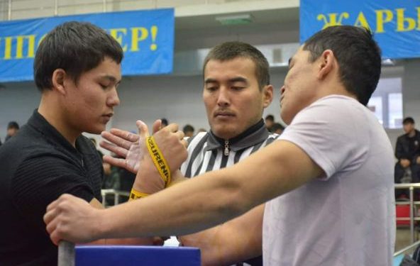 ТҮРКІСТАН: ШАРДАРАДА АРМРЕСТЛИНГТЕН ЖӘНЕ ГІР ТАСЫН КӨТЕРУДЕН ОБЛЫС ЧЕМПИОНАТЫ ӨТТІ