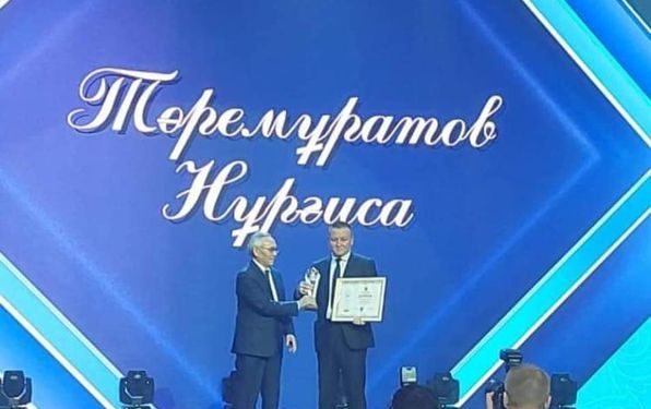 САЙРАМ: «МӘРТӨБЕ» ГАЗЕТІНІҢ РЕДАКТОРЫ НҰРҒИСА ТӨРЕМҰРАТОВ ОБЛЫСТЫҢ ҮЗДІК ЖУРНАЛИСІ АТАНДЫ