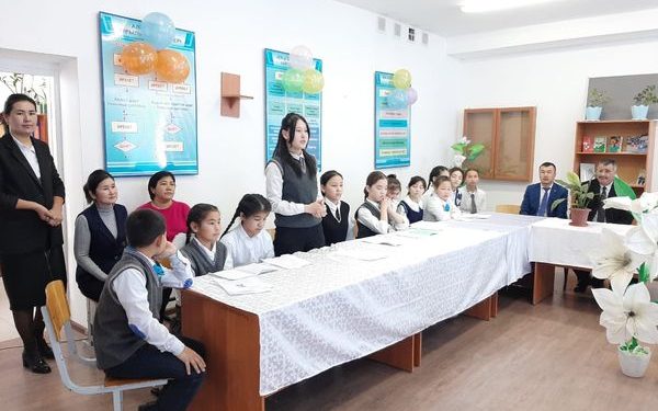 Түлкібас ауданында «Сөз құдіретін терең таныған шешен» пікір сайыс ойыны өтті