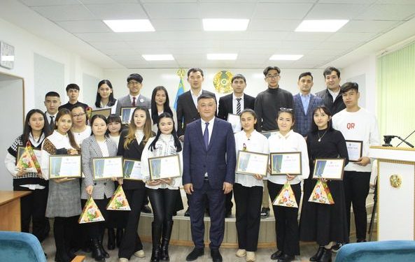 САЙРАМ: БЕЛСЕНДІ ЖАСТАР МАРАПАТТАЛДЫ