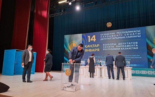 СЕНАТ САЙЛАУЫ: ТҮРКІСТАН ОБЛЫСЫНЫҢ ДЕПУТАТТАРЫ ӨЗ ТАҢДАУЫН ЖАСАДЫ