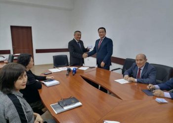 Түркістан: «Amanat» партиясы облыстық филиалынан партиялық тізіммен ұсынылған кандидаттар тіркелді