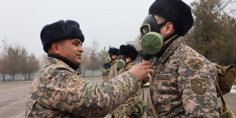 Шымкентте сержанттар командирлік даярлықтан өтуде