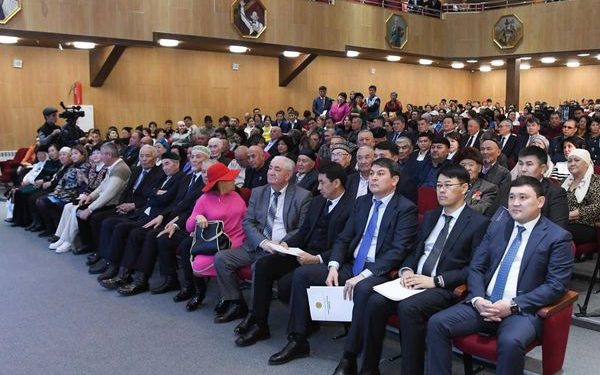 ДАРХАН САТЫБАЛДЫ СЫБАЙЛАС ЖЕМҚОРЛЫҚПЕН ҚОҒАМ БОЛЫП КҮРЕСУДІ ҰСЫНДЫ