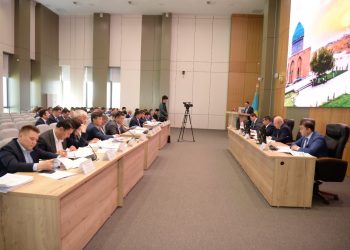 Түркістан облыстық мәслихаты тұрақты комиссия отырысын өткізді