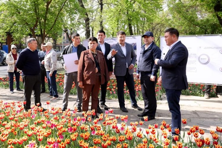 МҰРАТ ӘЙТЕНОВ: «ҚАЛАНЫ ЖАСЫЛ ЖЕЛЕККЕ АЙНАЛДЫРУ КЕРЕК»