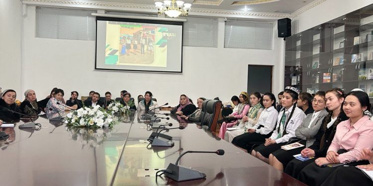 ТҮРКІСТАН ОБЛЫСЫ: ЖОО -НЫҢ ҰЖЫМЫ ЭТНОМӘДЕНИ БІРЛЕСТІГІМЕН ҚОЯН ҚОЛТЫҚЖҰМЫС ЖҮРГІЗУДЕ