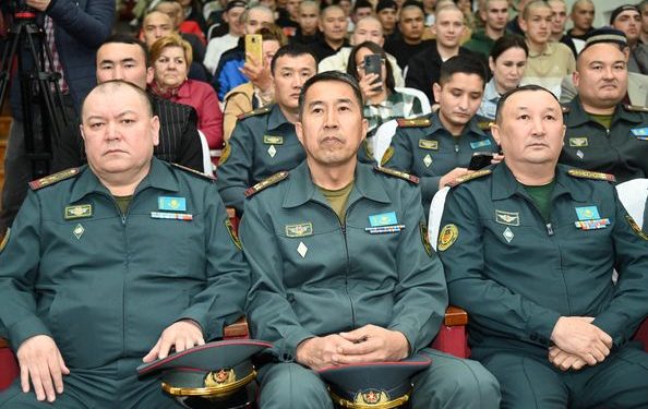 ШЫМКЕНТ: САРБАЗДАР ОТАН АЛДЫНДАҒЫ БОРЫШЫН ӨТЕУГЕ ӘСКЕРГЕ АТТАНДЫ