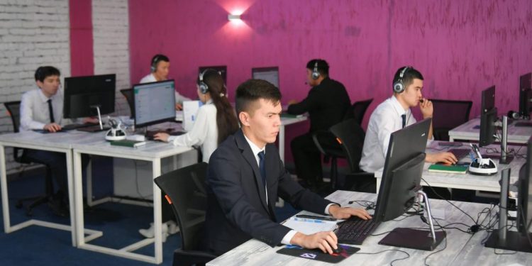 ТҮРКІСТАН ОБЛЫСЫНДА БІРІНШІ КӨПСАЛАЛЫ IT МЕКТЕБІ ӨҢІРДІҢ БІЛІМ САЛАСЫНЫҢ ЖЕТІСТІГІН АРТТЫРУҒА СЕП БОЛАДЫ