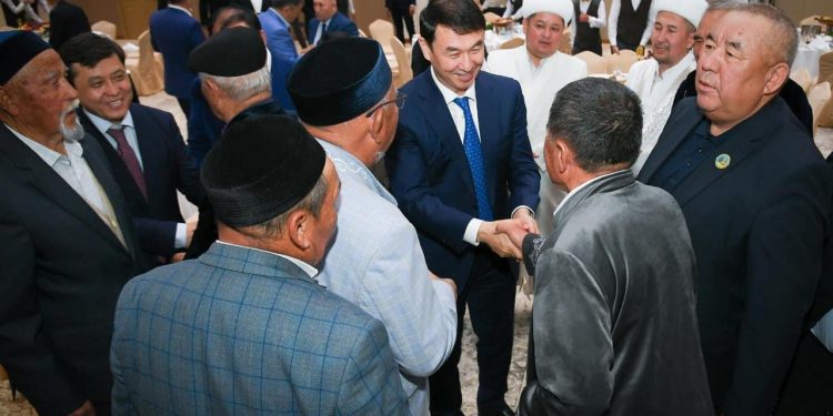 ТҮРКІСТАНДА МЕМЛЕКЕТ БАСШЫСЫНЫҢ АУЫЗАШАРЫ ӨТТІ