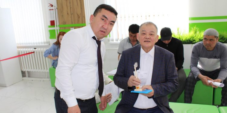 Шымкент: Шаһардағы халыққа қызмет көрсету орталықтарында «Шын жүректен»акциясы өтті