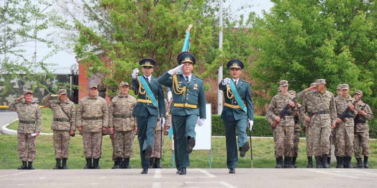 Шымкентте сарбаздар әскери борышын аяқтады