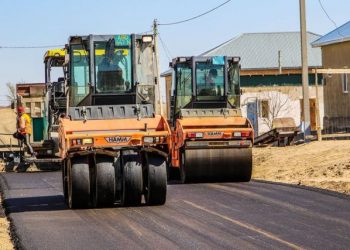 Шымкент : Қаратау ауданында көшелерді жандандыру жұмыстары жүргізіледі
