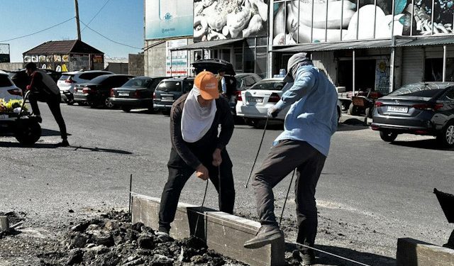 Возле торговых домов Шымкента появятся новые тротуары