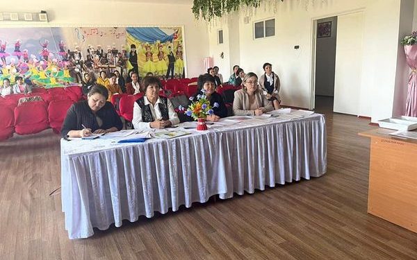 ТҮЛКІБАС АУДАНЫНДА «ЖАҢА МЕКТЕПКЕ-ЖАҢАШЫЛ ҰСТАЗ » БАЙҚАУЫНЫҢ ЖЕҢІМПАЗЫ ОБЛЫСТЫҚ ДОДАҒА ЖОЛДАМА АЛДЫ